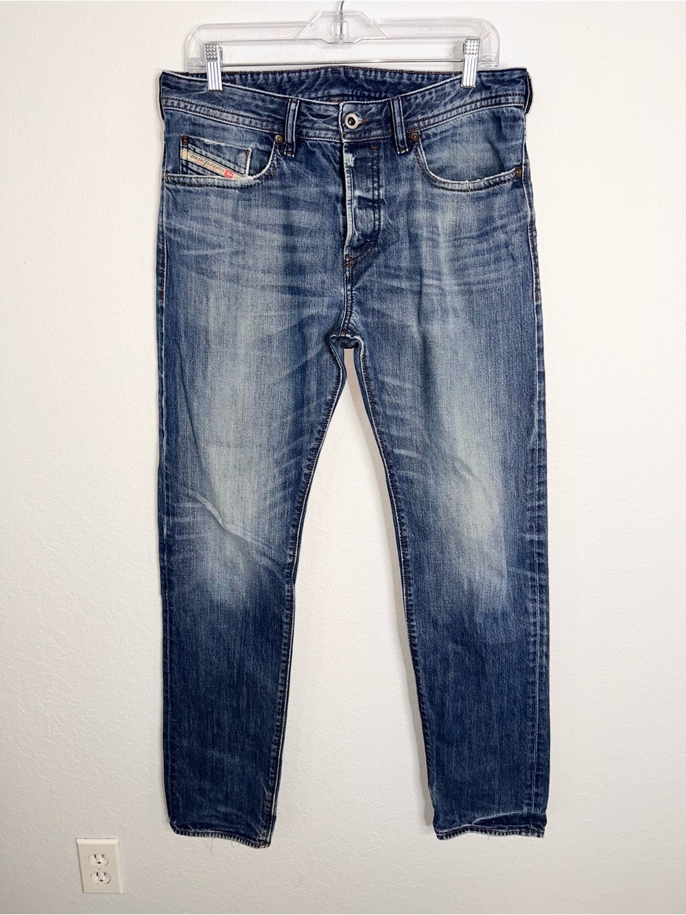 Diesel Buster Jeans Mens 32x34 Slim Tapered Stretch Medium Wash Button Fly B16